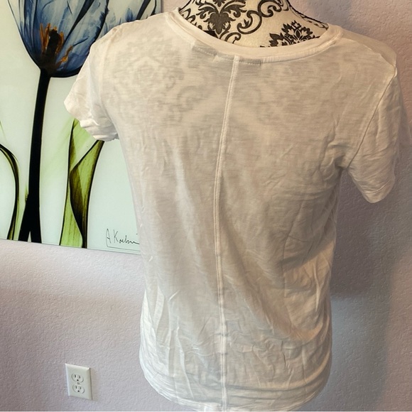 shirt size small - Picture 3 of 4